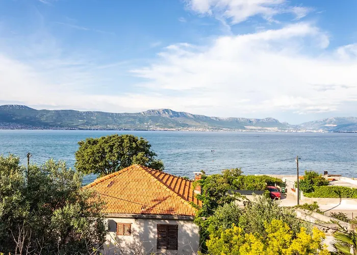 Seaview Holiday Apartments