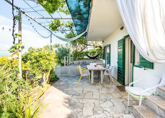 Seaview Holiday Apartments